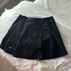 Lululemon Size 4 Tall Skirt